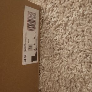 New Ugg Boots size 9 women's